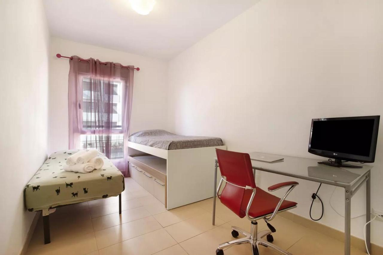 Malaga Campus Apartment Parking Included Málaga Exterior foto