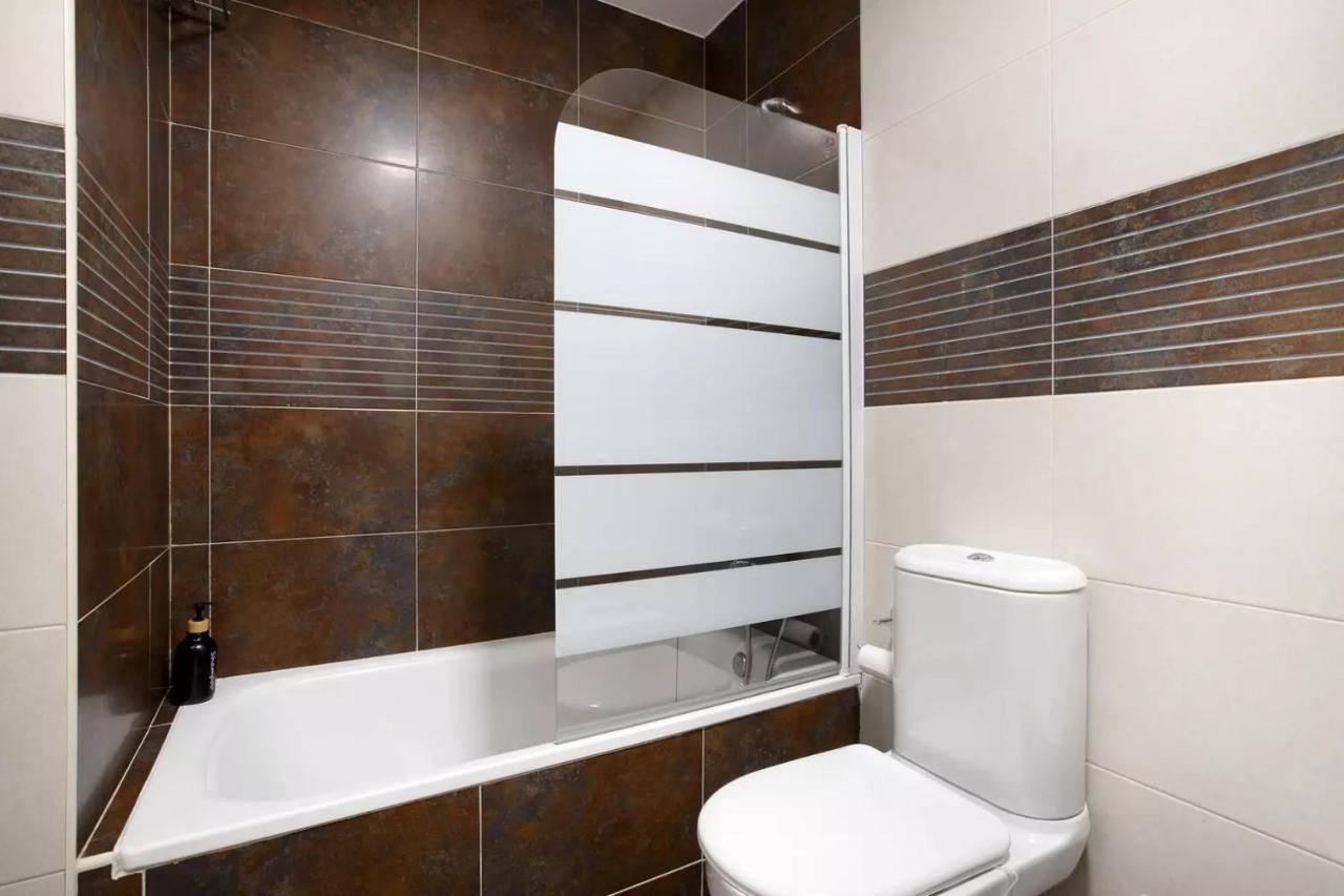 Malaga Campus Apartment Parking Included Málaga Exterior foto